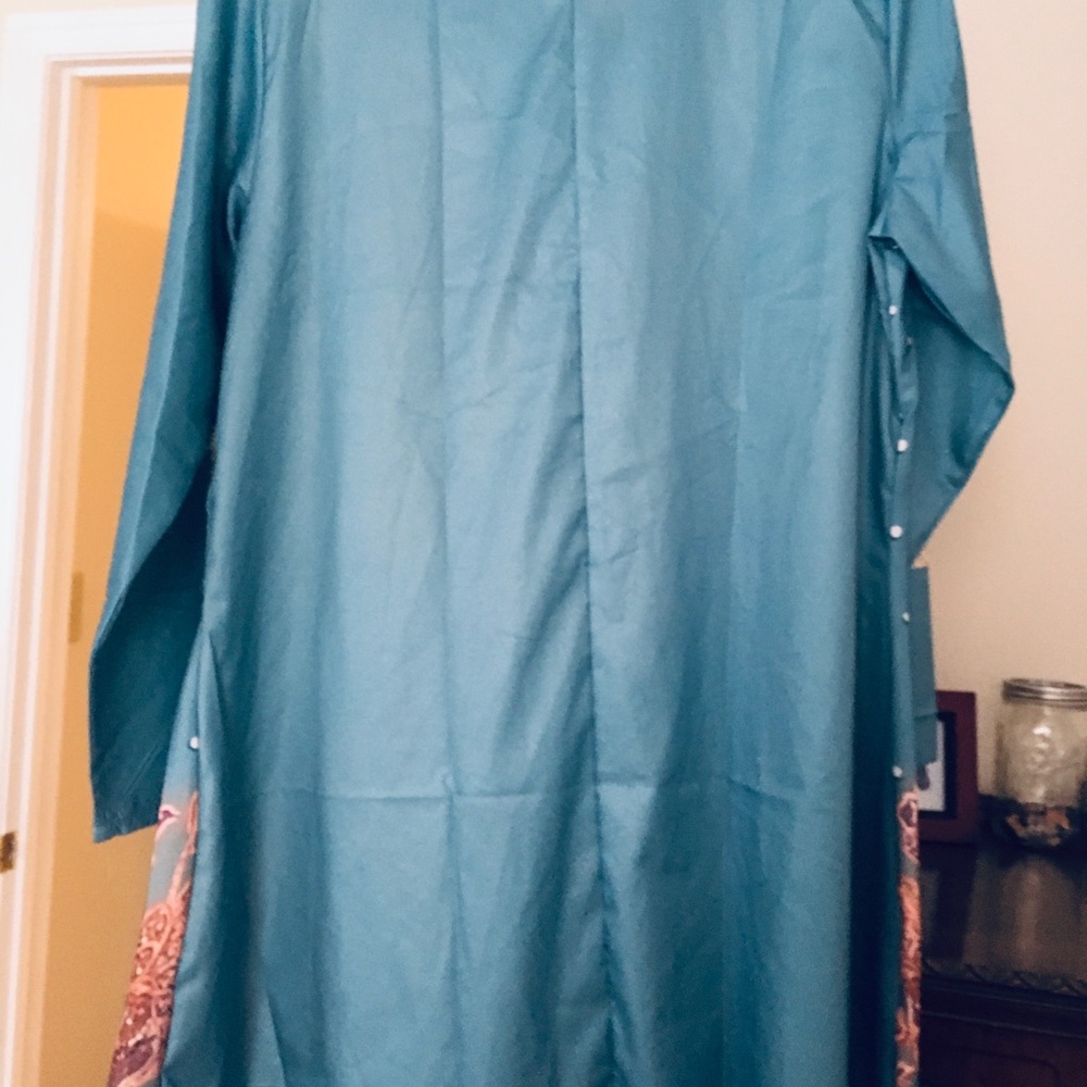 Tunic - Picture 4 of 4